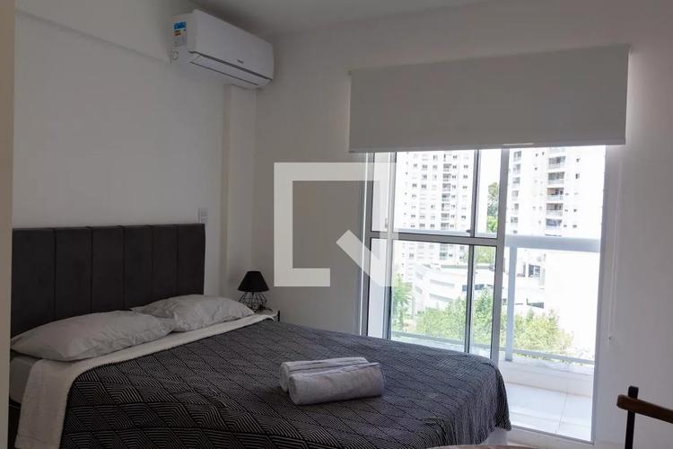 listing-img