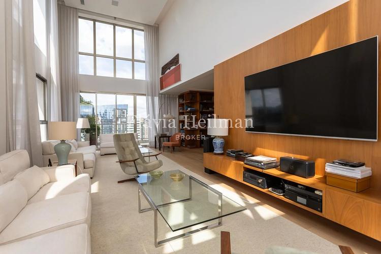 listing-img