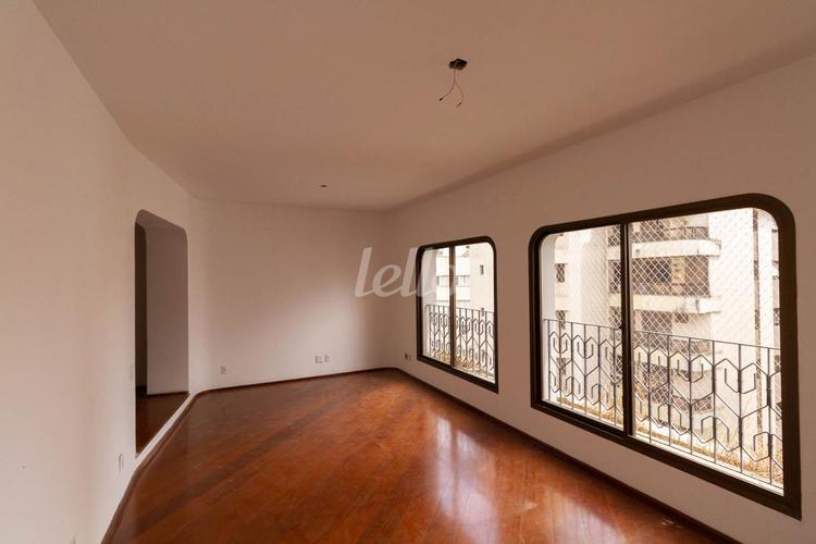listing-img