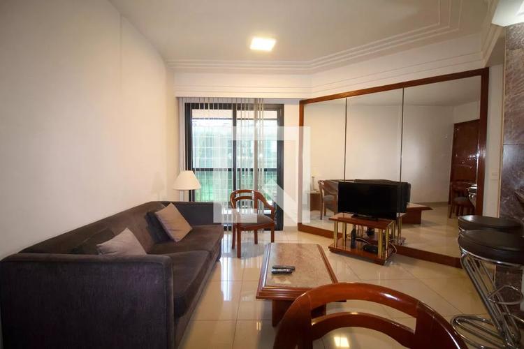 listing-img