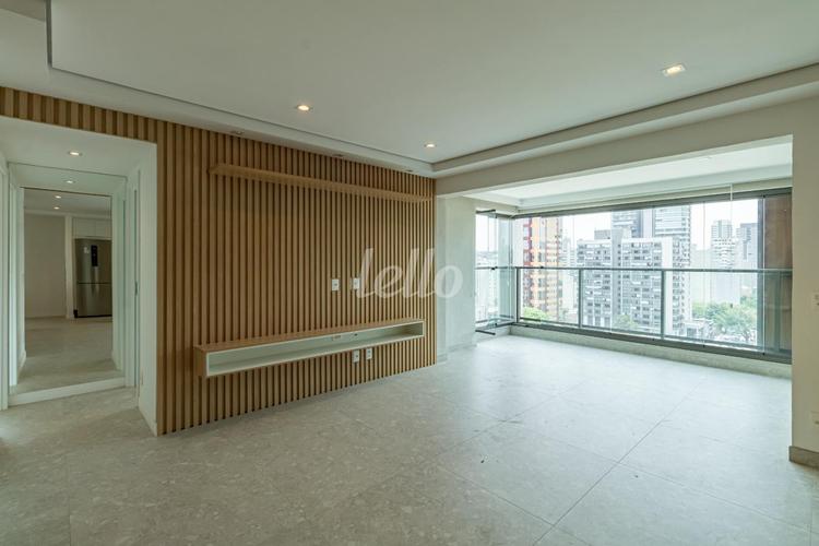 listing-img