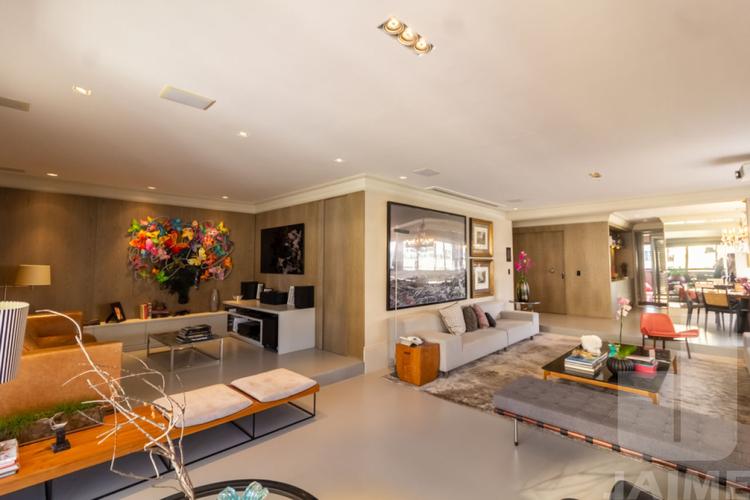 listing-img