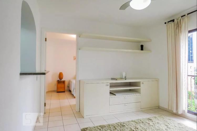 listing-img