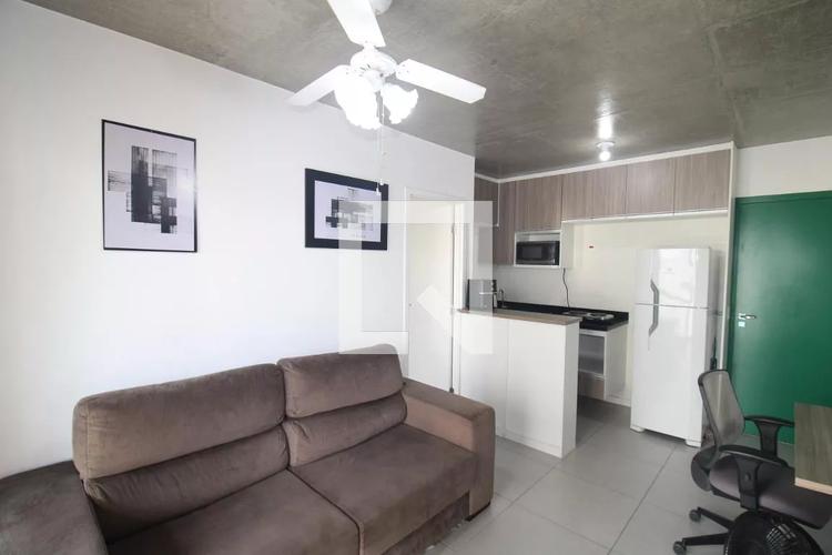 listing-img