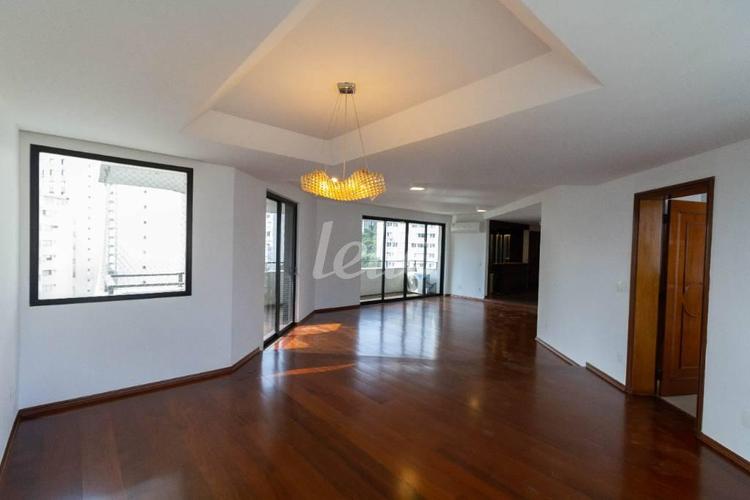 listing-img