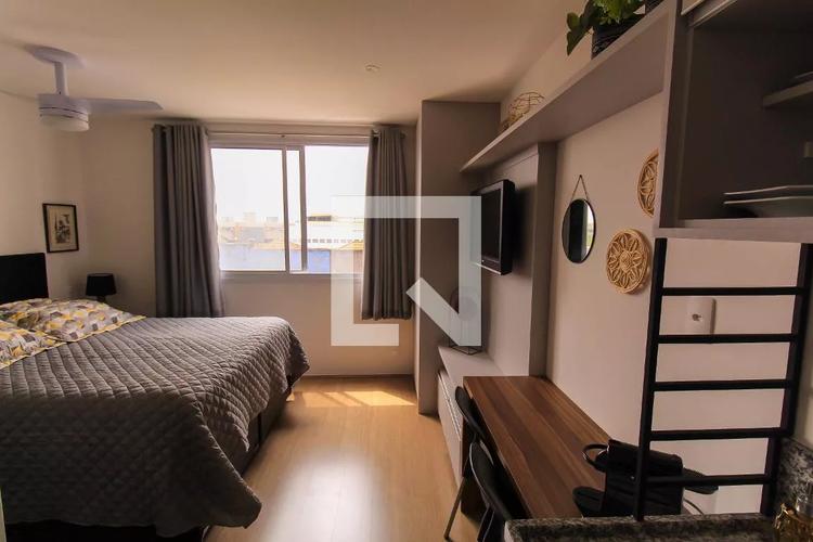 listing-img