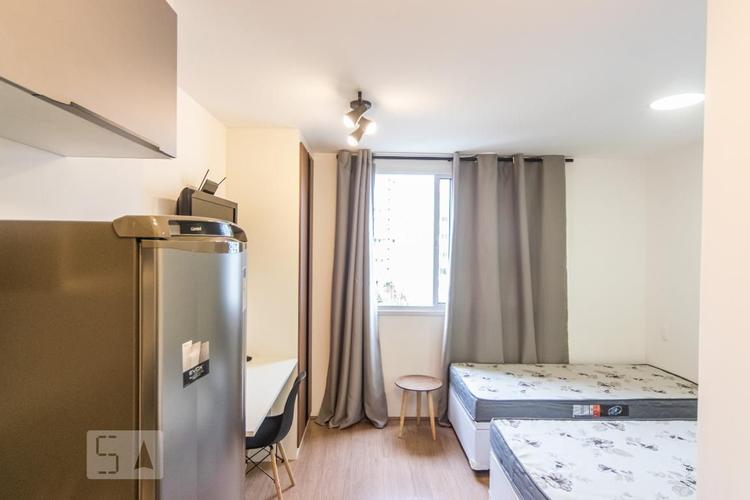 listing-img