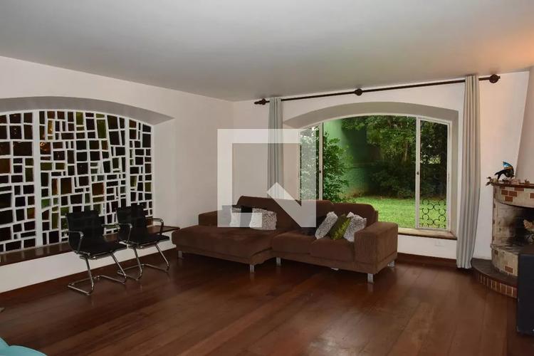 listing-img