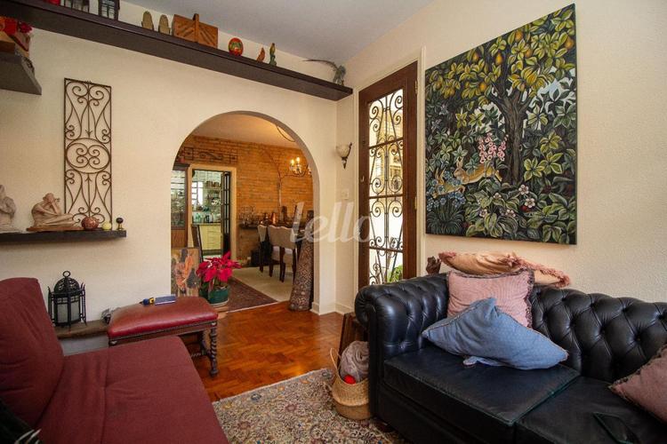 listing-img