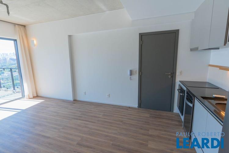 listing-img