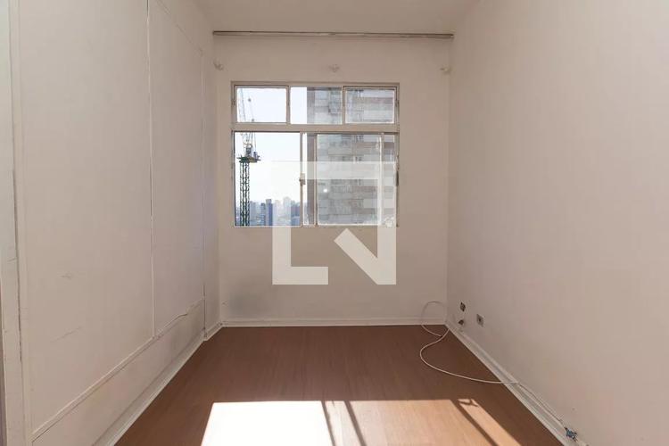 listing-img